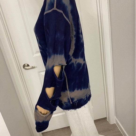 Alala Distressed Sweatshirt. Blue Tie Dye. Small. - Picture 2 of 16